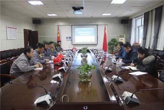 会议现。ㄦ鼐踩 摄）